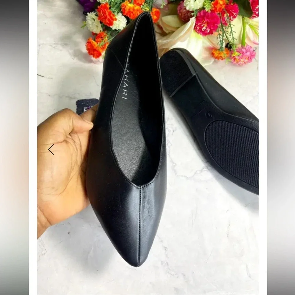 TAHARI Classic Black Women's Flat Shoes sz8/5‎